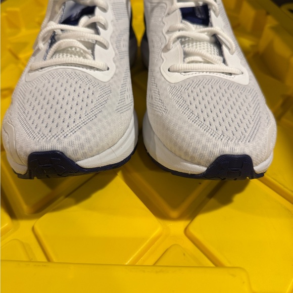 Under Armour White and Purple Hovr Athletic Shoes - Picture 3 of 7